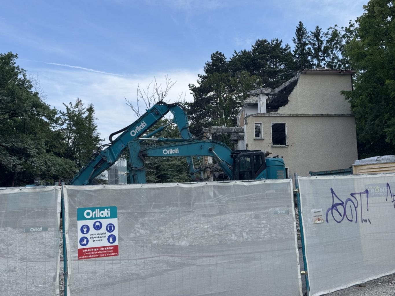Bâtiment à Chemin de Claire-Vue 1, 1213 Petit-Lancy