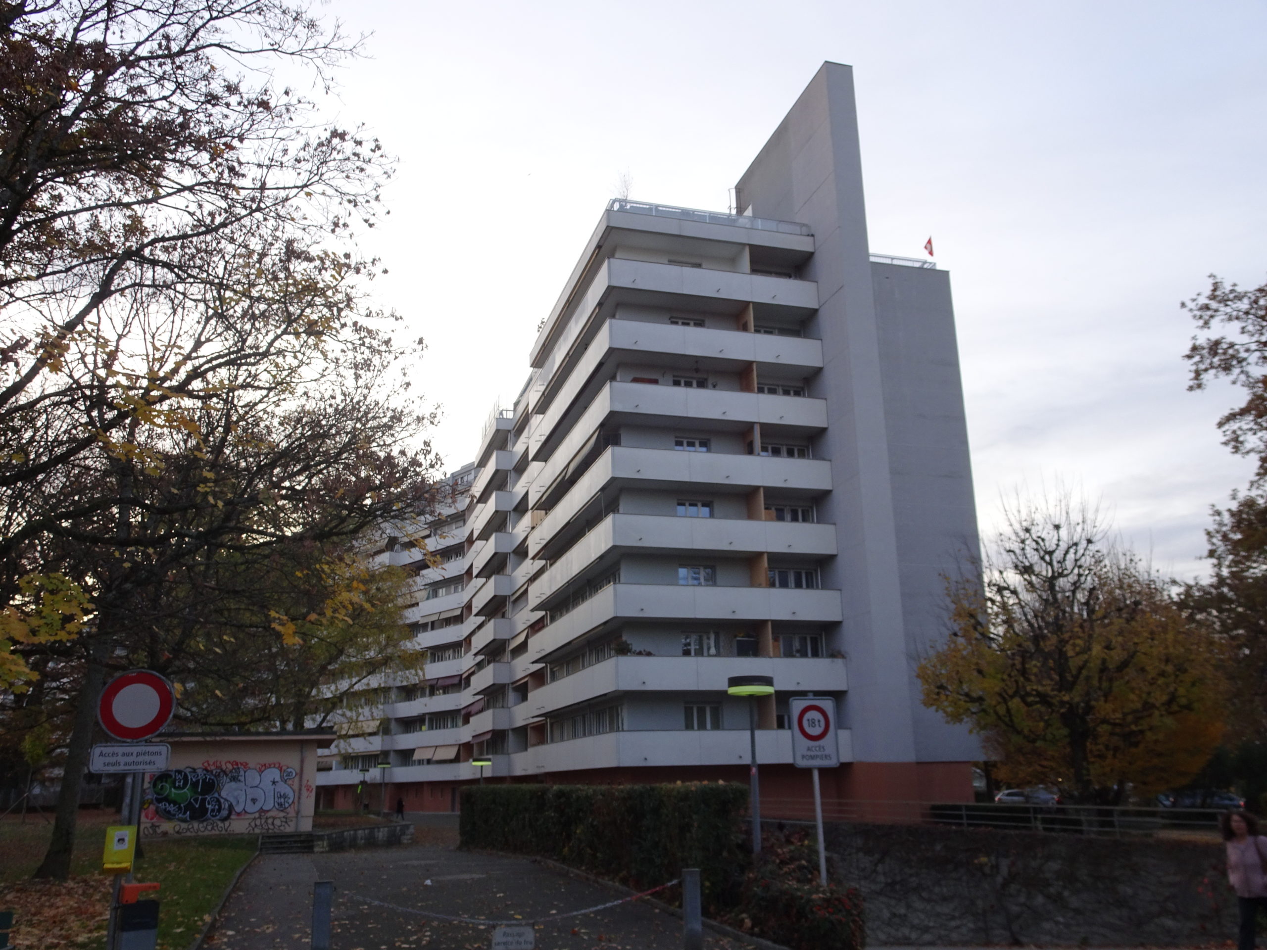 Avenue du Bois-de-la-Chapelle 57-79