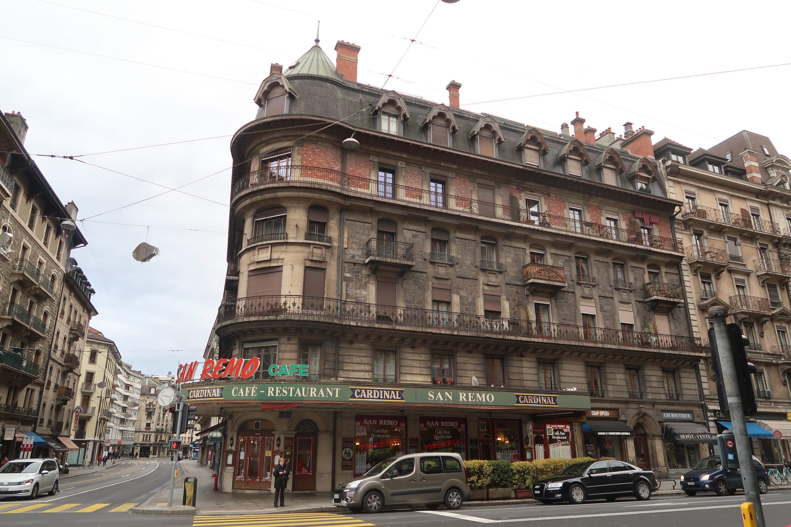 Bâtiment à Avenue PICTET-De-ROCHEMONT 1, 1207 Genève