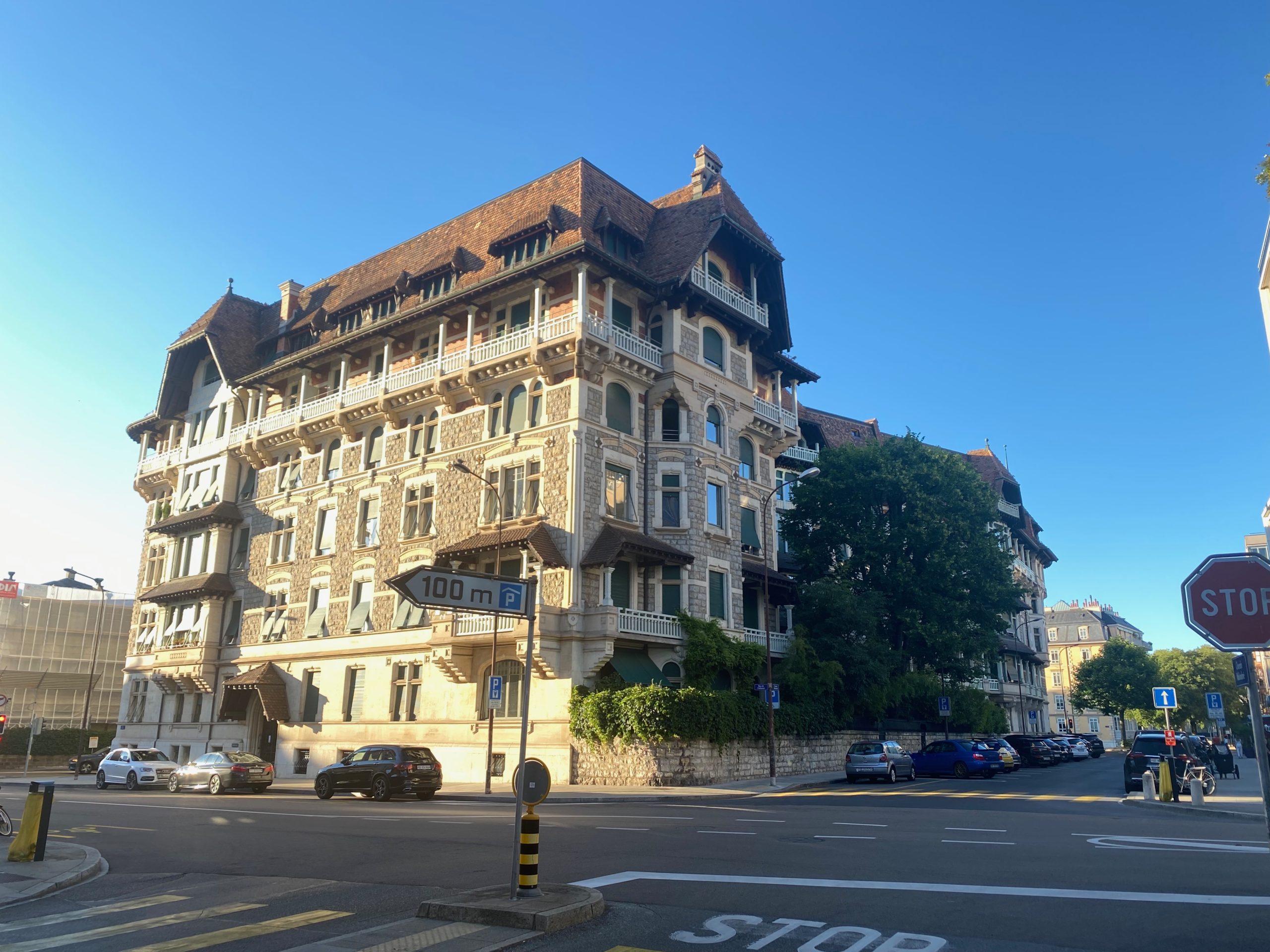 Rue de l'Athénée 15
