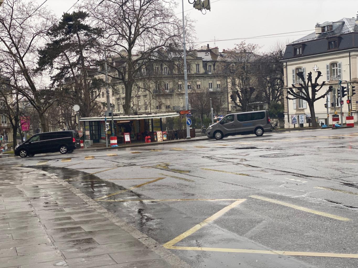 Abri de tram de la Place Claparède