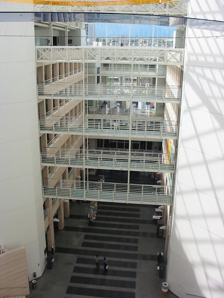 2003-05-18_15-14-41