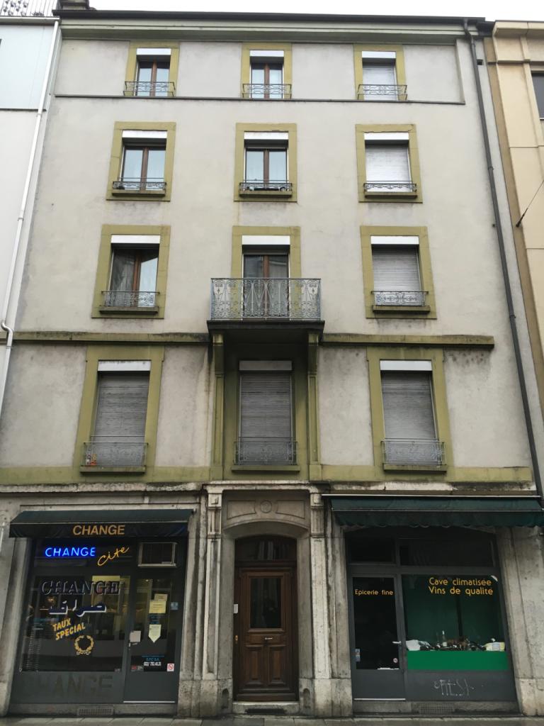 Rue de Monthoux 12