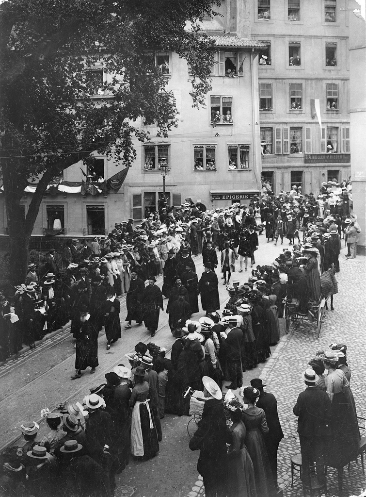 1903