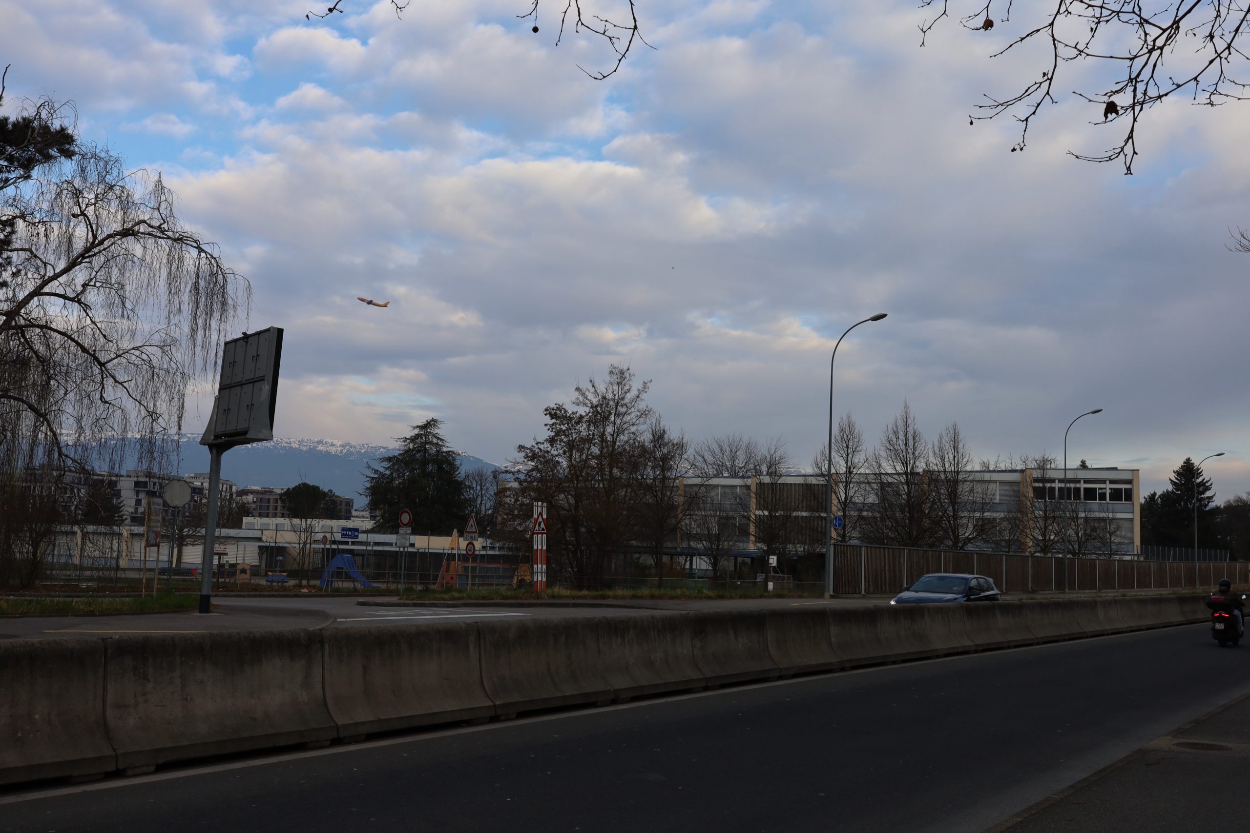 2025-03-08_08-04-44
