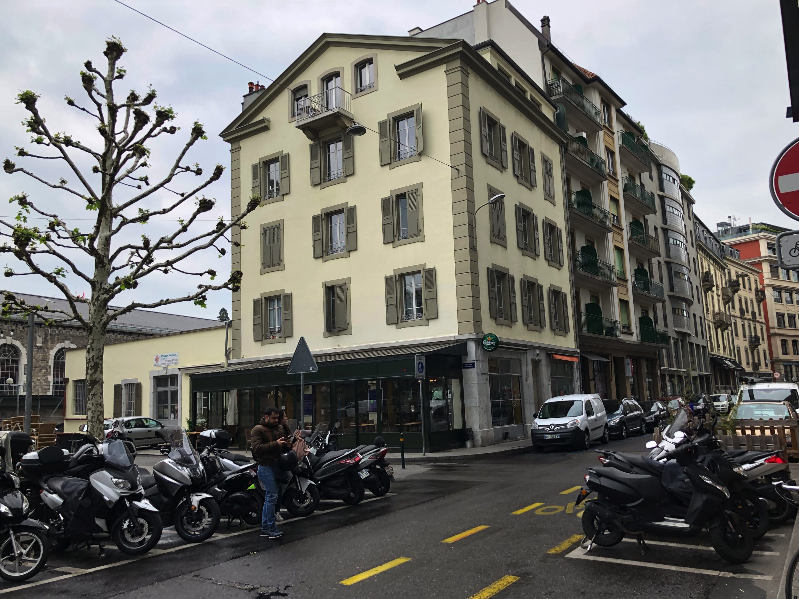 Rue de la Coulouvrenière 15
