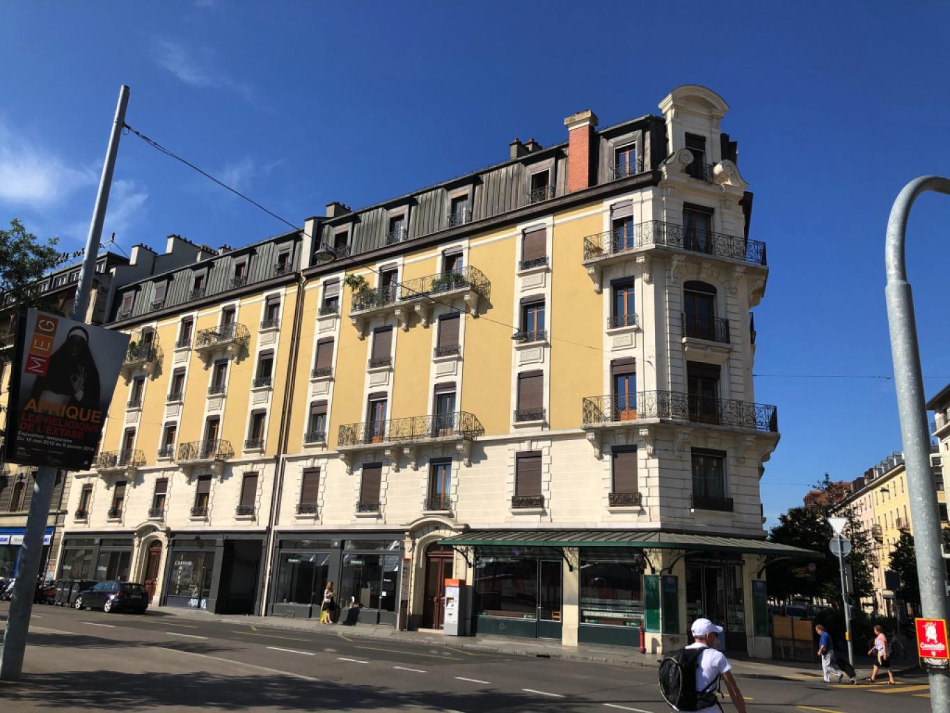 Avenue du Mail 18-19
