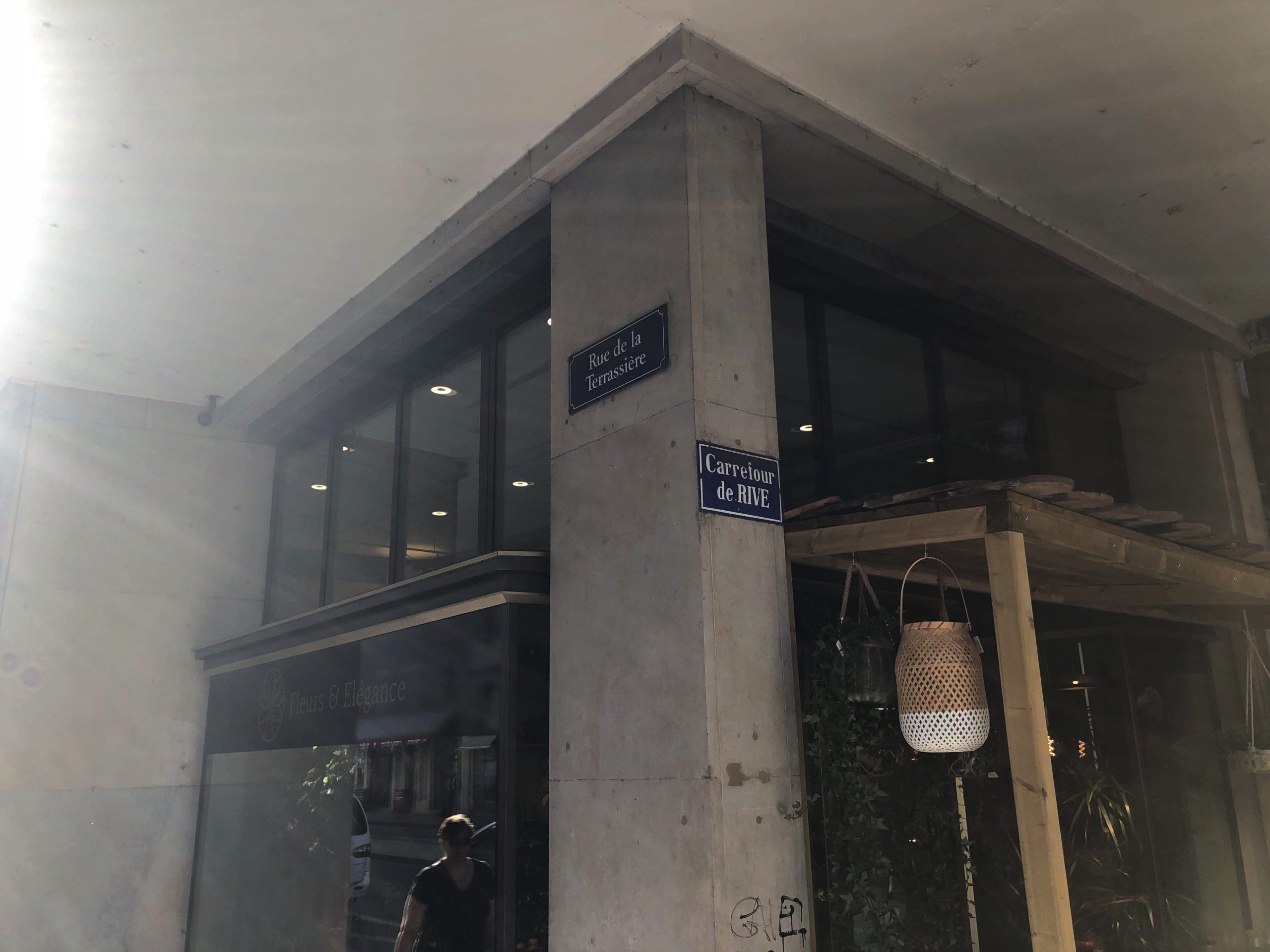 Carrefour de Rive 2