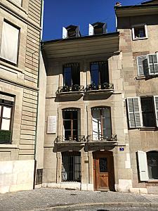 Cour de Saint-Pierre 3