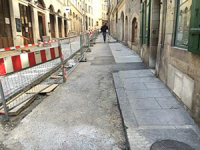 Rue Étienne Dumont 2016-04-28_11-02-39