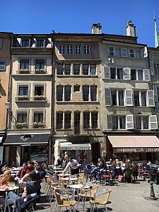 Place du Bourg de Four 2016-04-28_14-18-18