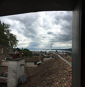 Place du Bourg de Four 2016-06-11_09-56-35