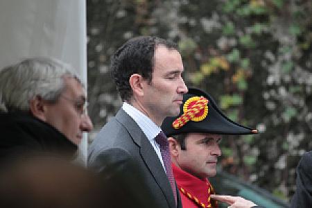 2011-11-15_12-43-27
